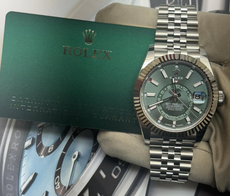 watch imageproduct/Screenshot 2025-11-12 at 12.18.47â¯PM.png_251112T201857-aa3d